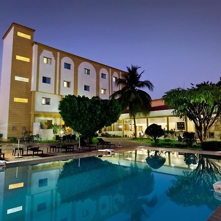Dunia Hotel Bamako Centre Exterior photo